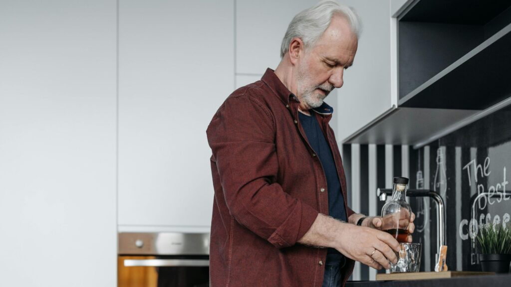 Can You Detox From Alcohol at Home Risks, Limits, and Safer Alternatives
